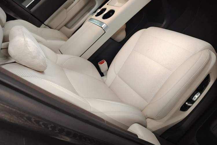 Used Li Auto MEGA 2024 Ultra Model Right Front Seat