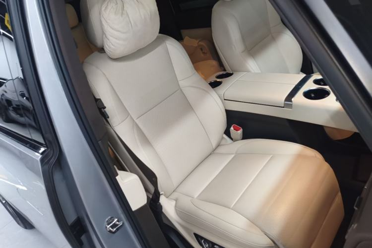 Used Li Auto MEGA 2024 Ultra Model Right Front Seat