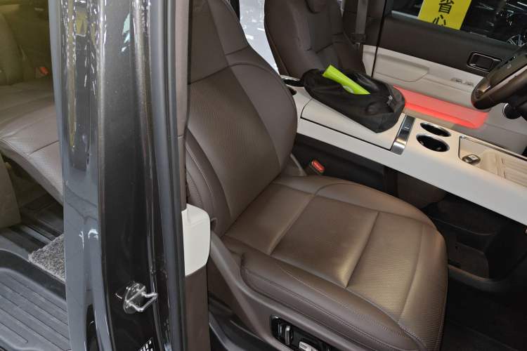Used Li Auto MEGA 2024 Ultra Model Right Front Seat