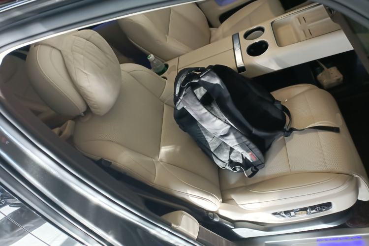 Used Li Auto MEGA 2024 Ultra Model Right Front Seat