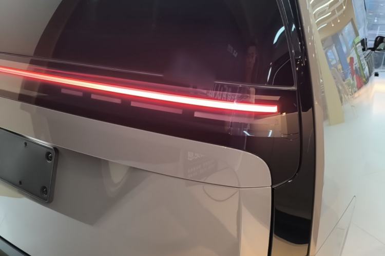 Used Li Auto MEGA 2024 Ultra Model Right Rear Taillight