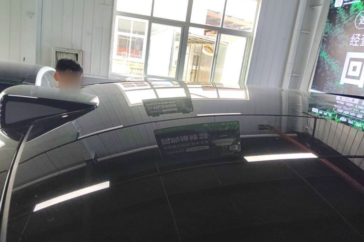 Used Li Auto MEGA 2024 Ultra Model Roof