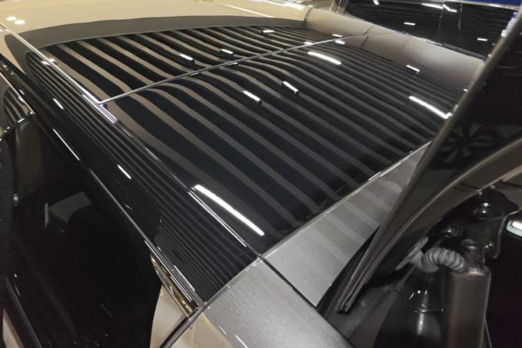 Used Li Auto MEGA 2024 Ultra Model Roof