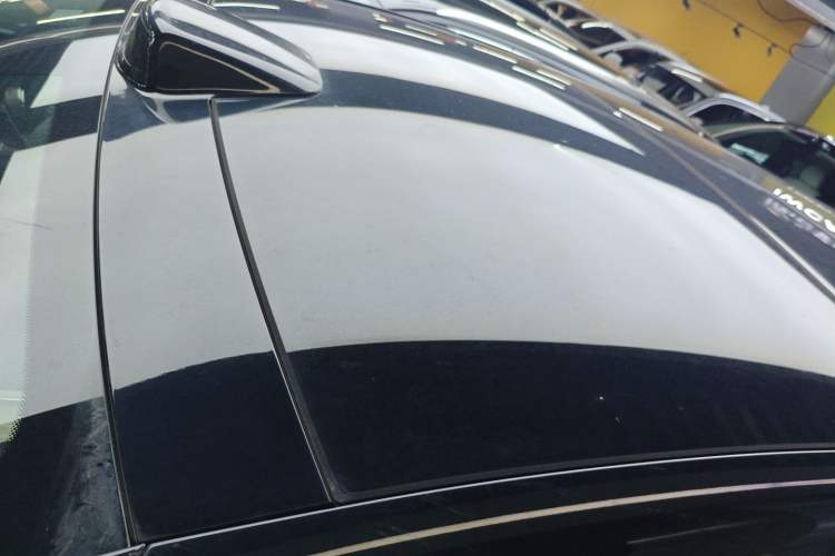 Used Li Auto MEGA 2024 Ultra Model Roof