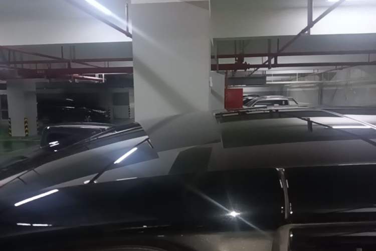 Used Li Auto MEGA 2024 Ultra Model Roof