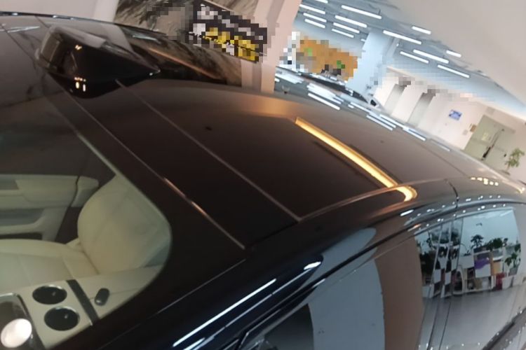 Used Li Auto MEGA 2024 Ultra Model Roof