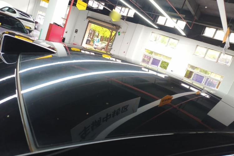 Used Li Auto MEGA 2024 Ultra Model Roof