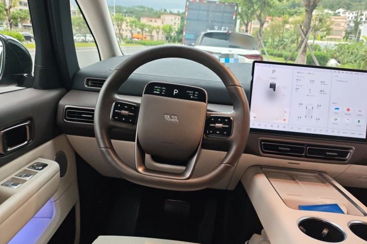 Used Li Auto MEGA 2024 Ultra Model Steering Wheel