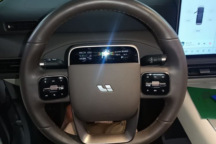 Used Li Auto MEGA 2024 Ultra Model Steering Wheel