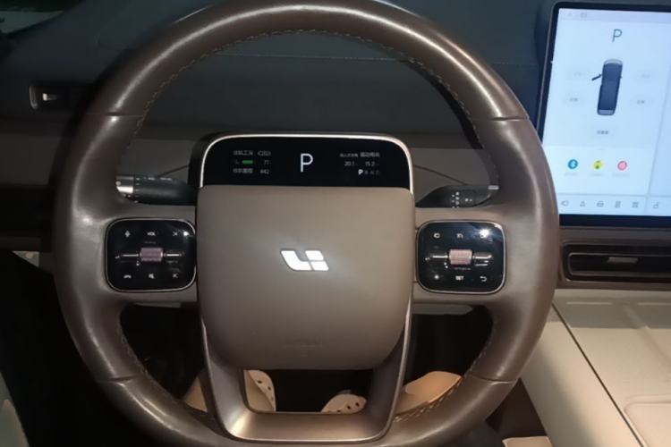Used Li Auto MEGA 2024 Ultra Model Steering Wheel