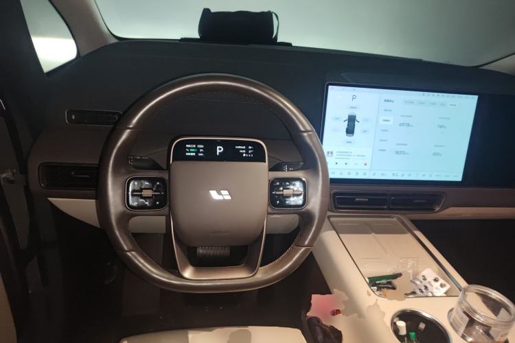 Used Li Auto MEGA 2024 Ultra Model Steering Wheel