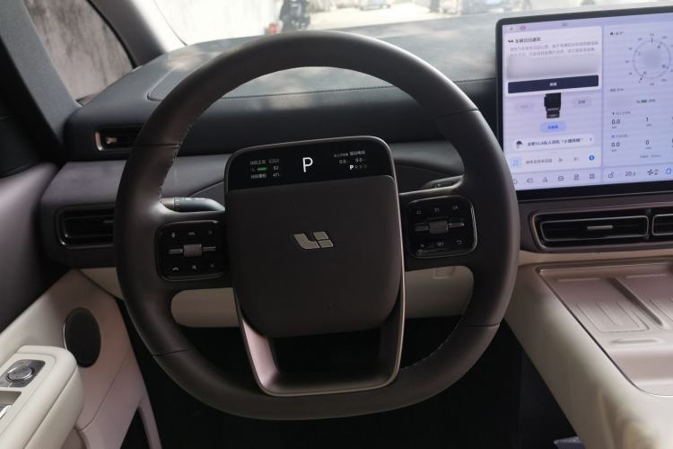 Used Li Auto MEGA 2024 Ultra Model Steering Wheel