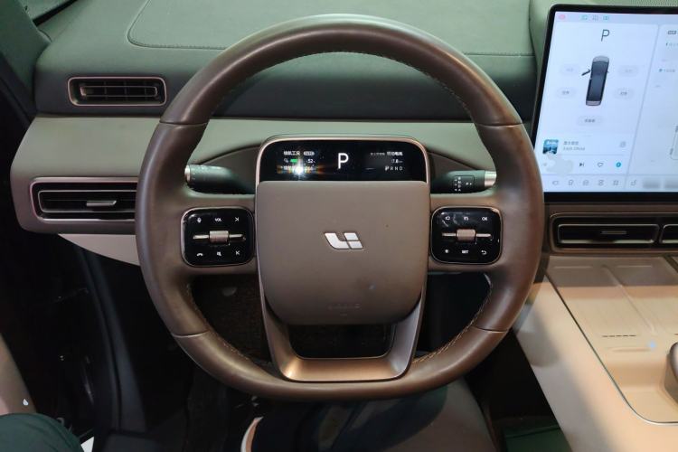 Used Li Auto MEGA 2024 Ultra Model Steering Wheel