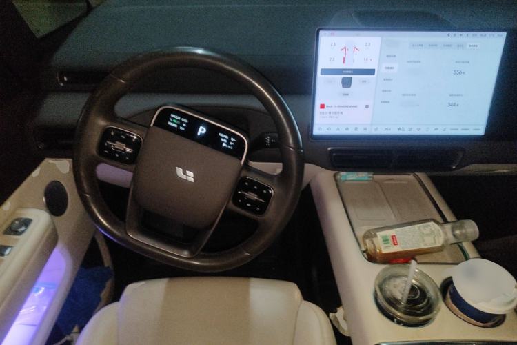 Used Li Auto MEGA 2024 Ultra Model Steering Wheel