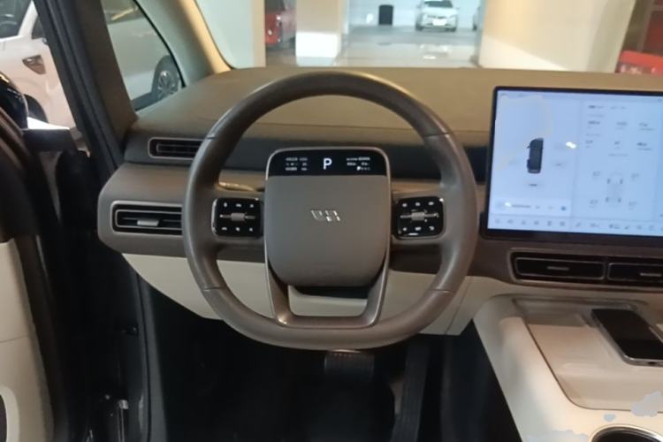 Used Li Auto MEGA 2024 Ultra Model Steering Wheel