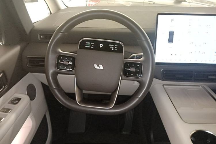 Used Li Auto MEGA 2024 Ultra Model Steering Wheel