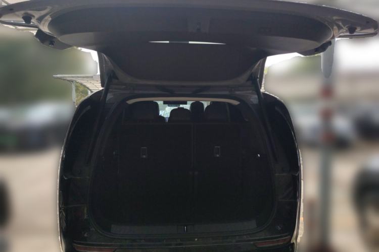 Used Li Auto MEGA 2024 Ultra Model Trunk