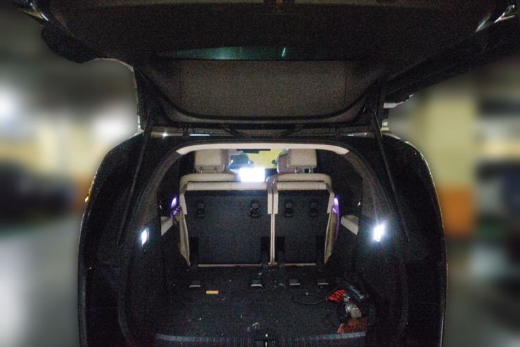 Used Li Auto MEGA 2024 Ultra Model Trunk