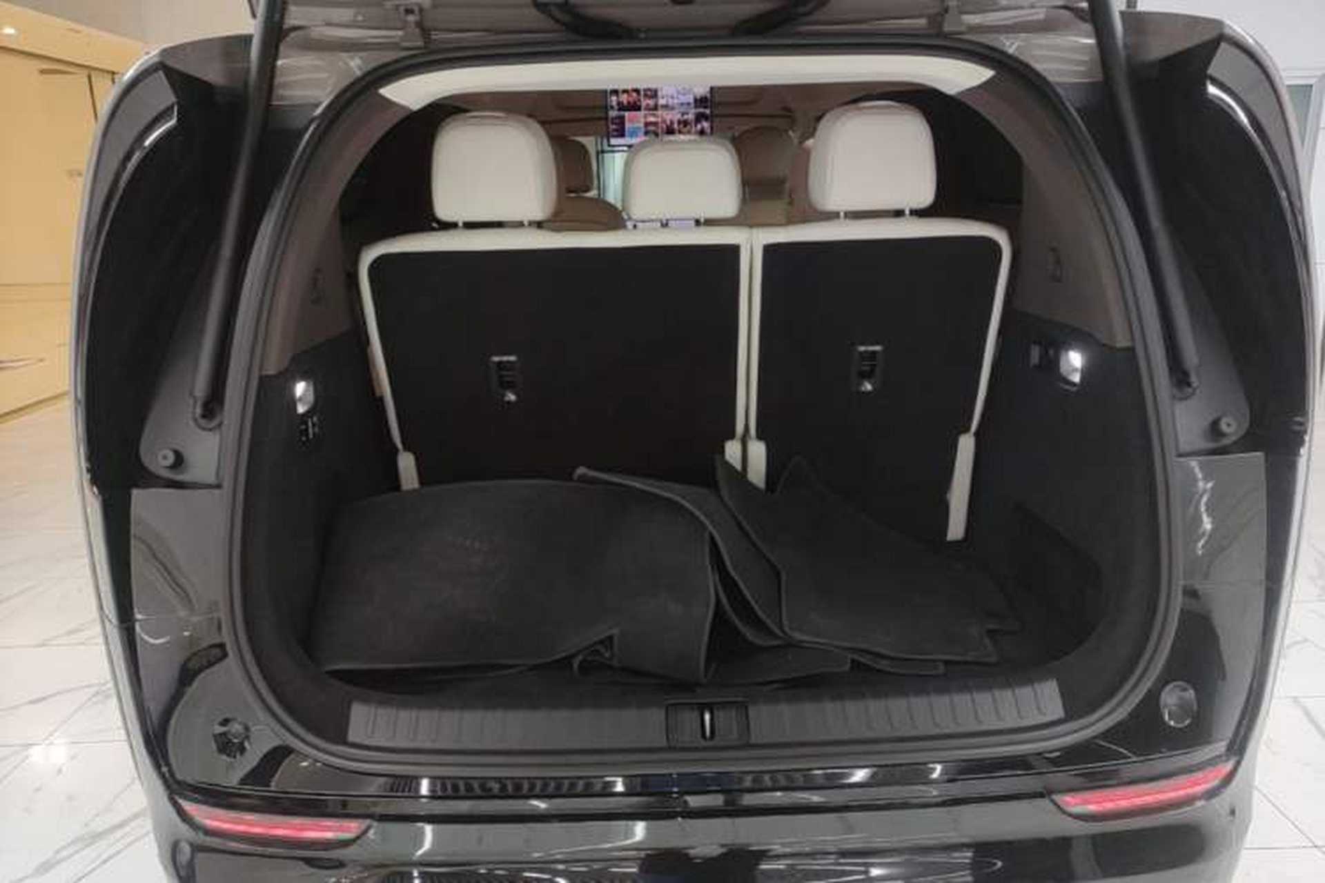 Used Li Auto MEGA 2024 Ultra Model Trunk