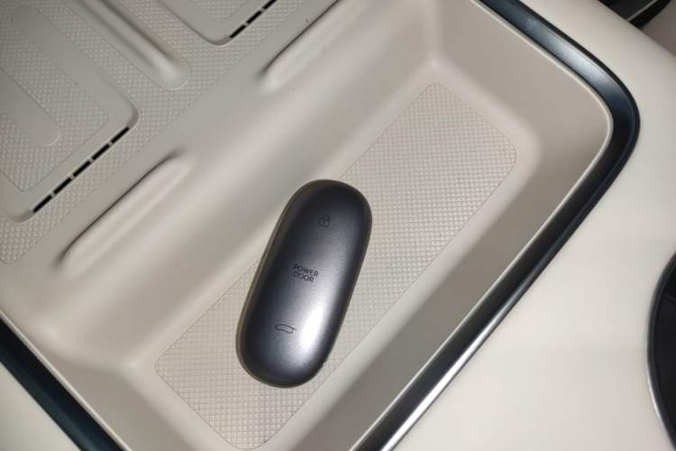 Used Li Auto MEGA 2024 Ultra Model Vehicle Key