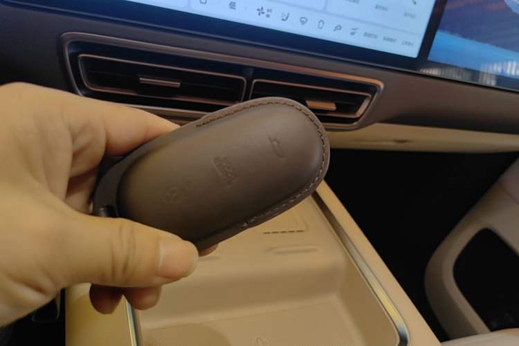 Used Li Auto MEGA 2024 Ultra Model Vehicle Key
