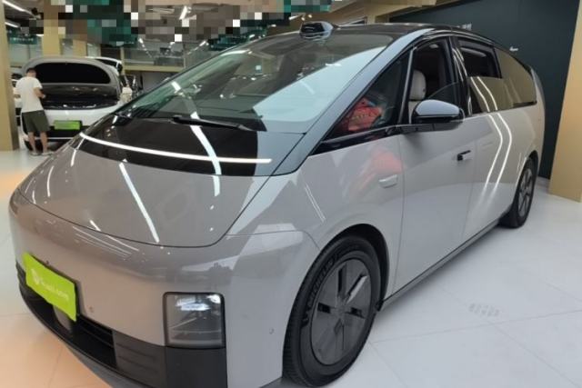 Li Auto MEGA 2024 Ultra Model de segunda mano