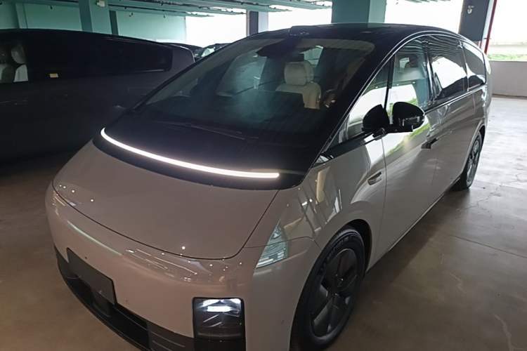 Used Li Auto MEGA 2024 Ultra Model Guazi used car, China used car export, Used car for sale, Used  cars, Cheapest cars for sale