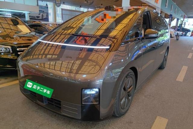 Used Li Auto MEGA 2024 Ultra Model