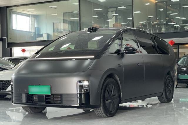 Used Li Auto MEGA 2024 Ultra Model