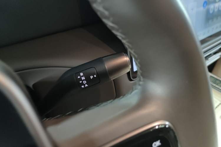 Used Li Auto MEGA 2024 Ultra Model Gear Lever