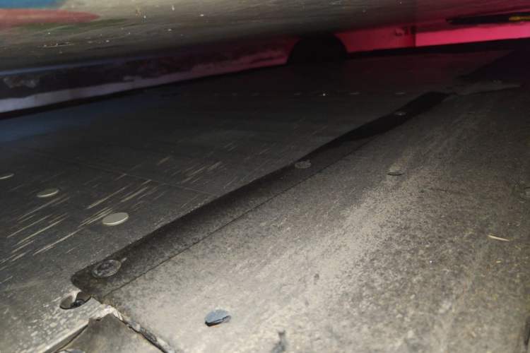 Used Li Auto MEGA 2024 Ultra Model Chassis Front Right