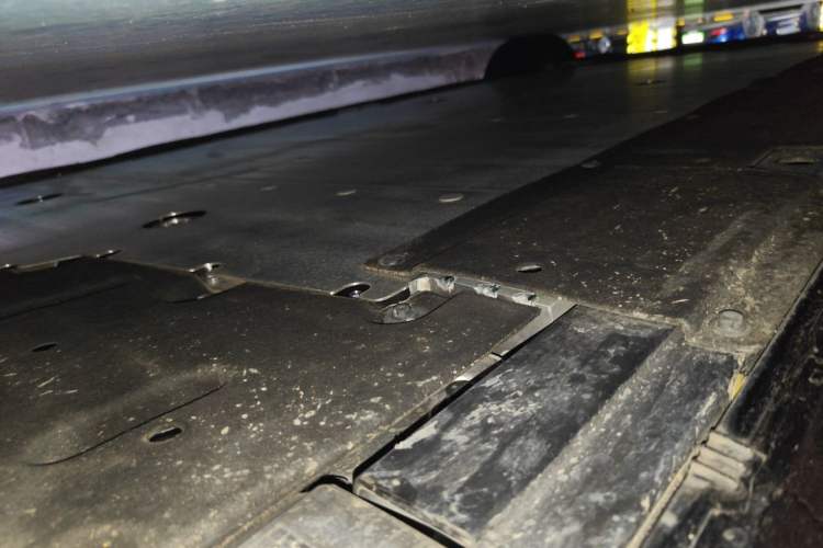 Used Li Auto MEGA 2024 Ultra Model Chassis Rear Left