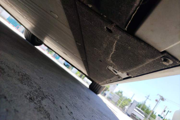 Used Li Auto MEGA 2024 Ultra Model Chassis Rear Right