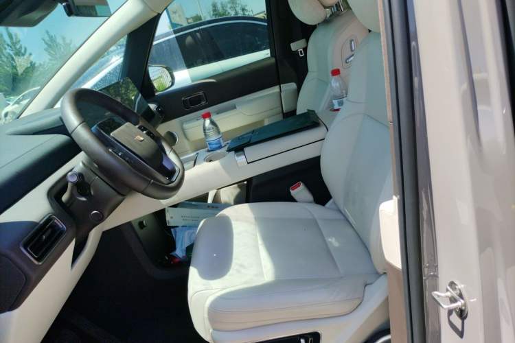 Used Li Auto MEGA 2024 Ultra Model Left Front Seat