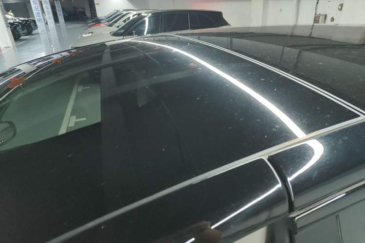 Used Li Auto MEGA 2024 Ultra Model Roof