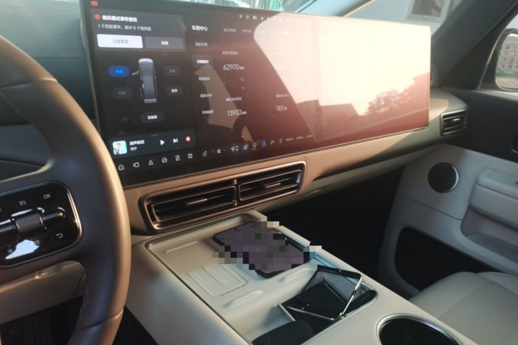 Used Li Auto MEGA 2024 Ultra Model Audio And AC Panel