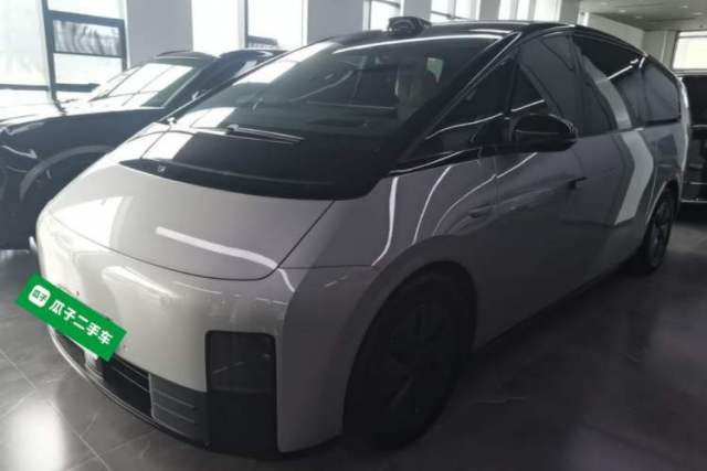 Used Li Auto MEGA 2024 Ultra Model
