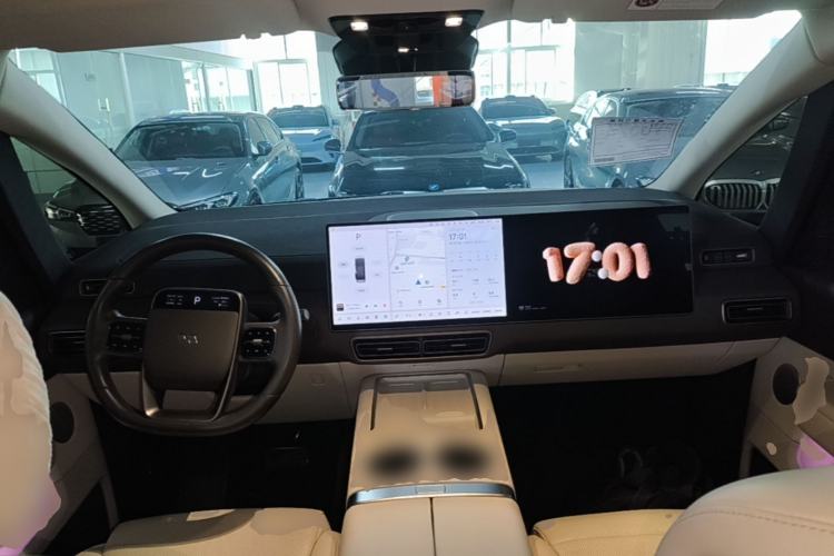 Used Li Auto MEGA 2024 Ultra Model Center Console