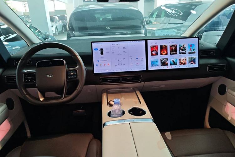 Used Li Auto MEGA 2024 Ultra Model Center Console