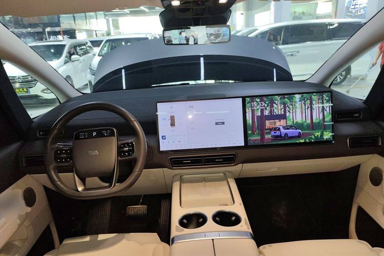 Used Li Auto MEGA 2024 Ultra Model Center Console