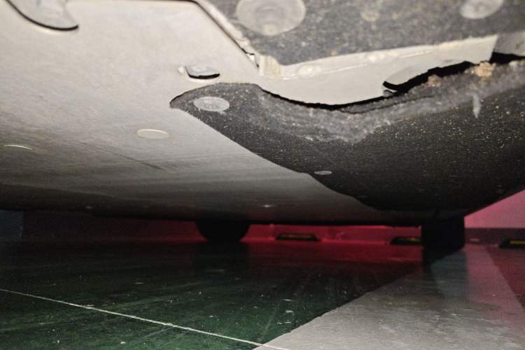 Used Li Auto MEGA 2024 Ultra Model Chassis Front Left