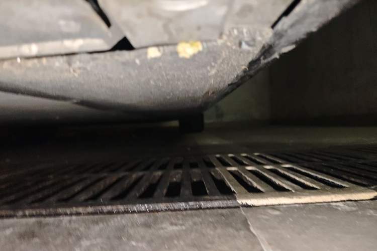 Used Li Auto MEGA 2024 Ultra Model Chassis Front Left
