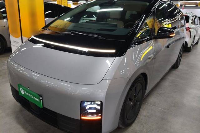 Used Li Auto MEGA 2024 Ultra Model