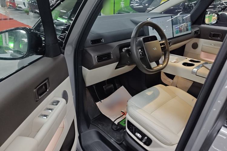 Used Li Auto MEGA 2024 Ultra Model Driver Seat