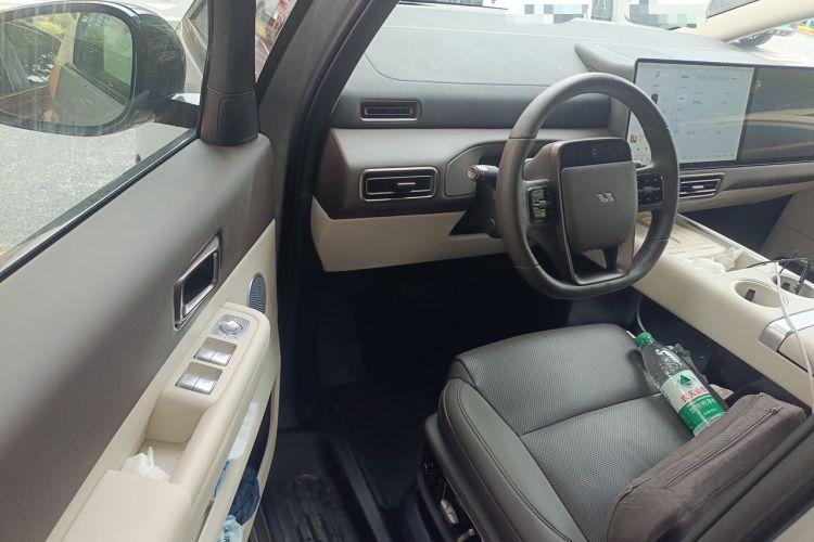 Used Li Auto MEGA 2024 Ultra Model Driver Seat