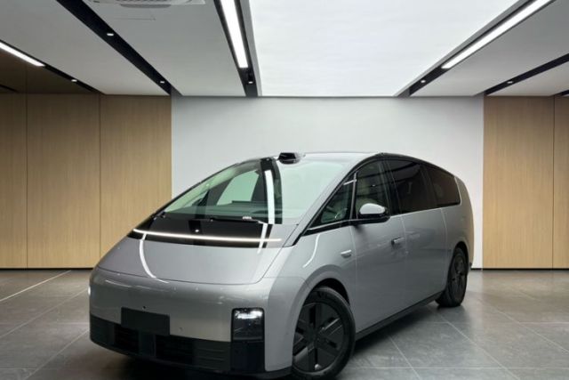 Used Li Auto MEGA 2024 Ultra Model