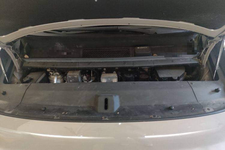 Used Li Auto MEGA 2024 Ultra Model Engine Bay