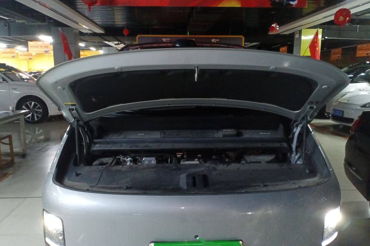 Used Li Auto MEGA 2024 Ultra Model Engine Bay