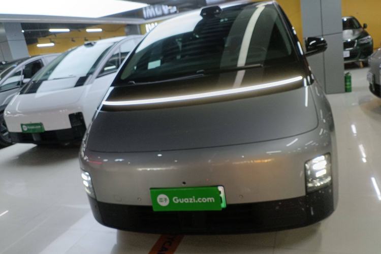Used Li Auto MEGA 2024 Ultra Model Exterior 1