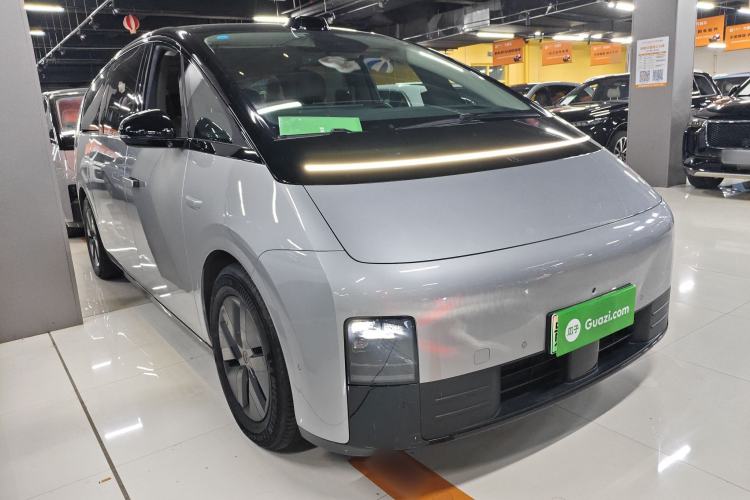 Used Li Auto MEGA 2024 Ultra Model Exterior 1